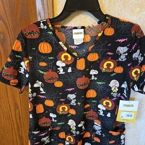 Snoopy Halloween Scrub Top NWT